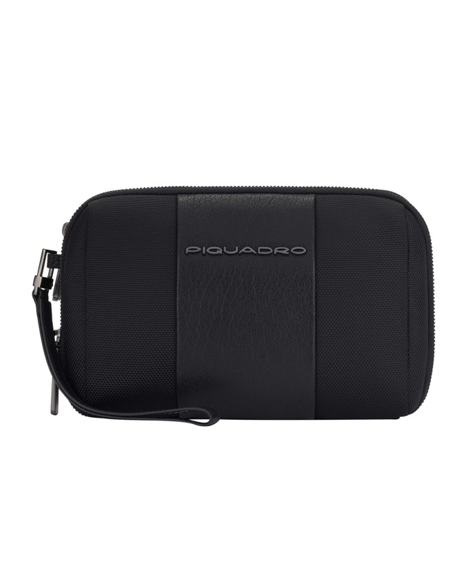 Piquadro - Brief 2: A two-compartment clutch made of leather