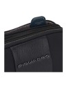 Piquadro - Brief 2: A two-compartment clutch made of leather