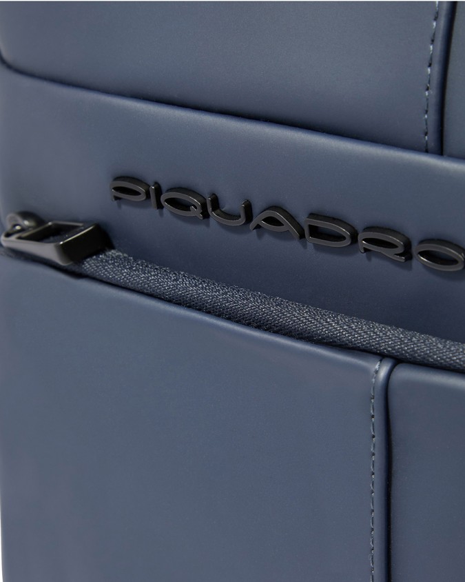 Piquadro - iPad case made of...