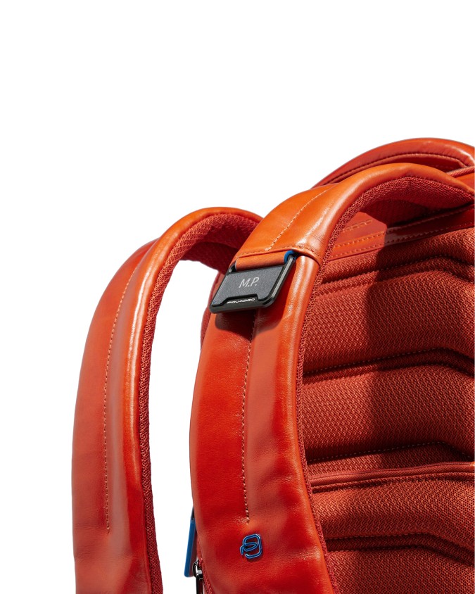 Piquadro - Lederrucksack mit drei...