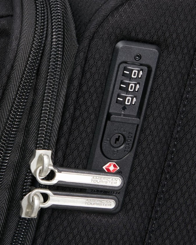 American Tourister – Erweiterbarer...