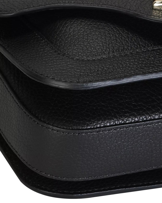  Coccinelle – Borsa a tracolla in pelle con patta C-ME
