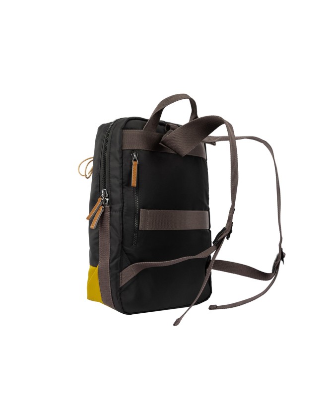 Scharlau – Rucksack aus recyceltem...