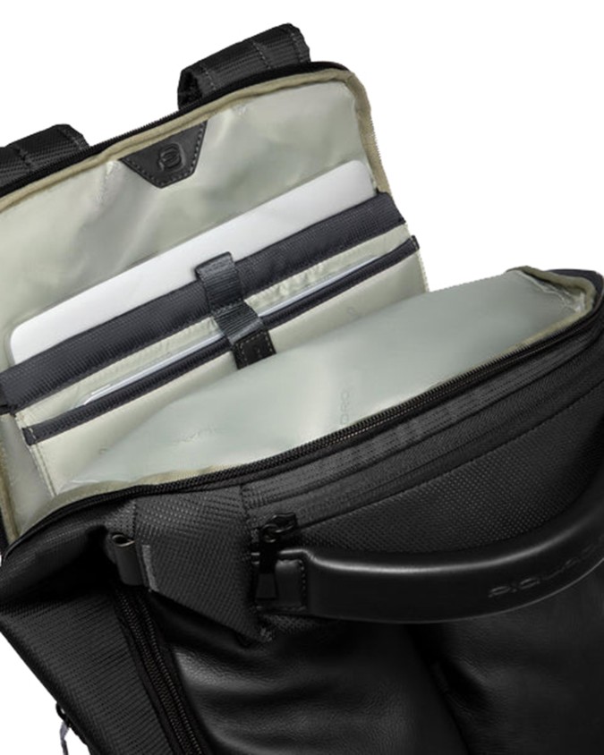 Piquadro – Reiserucksack mit Platz...