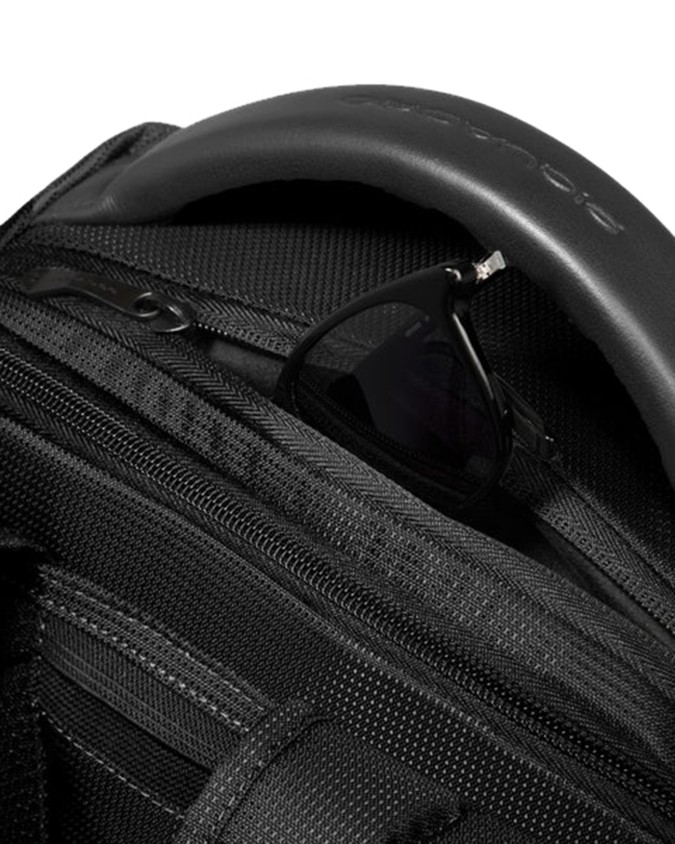 Piquadro – Travel backpack for a...