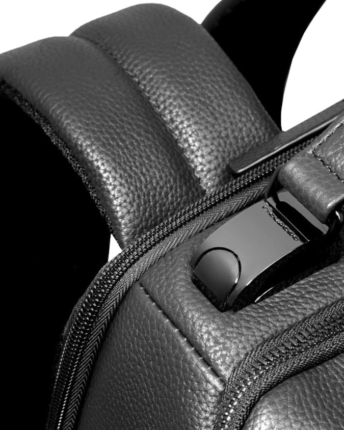 Piquadro - Customizable Modus leather...