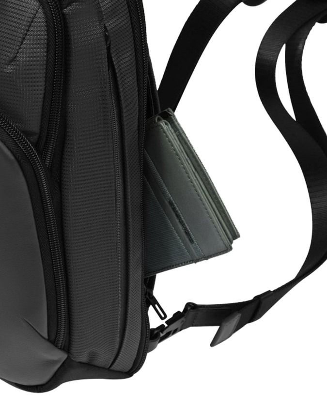  Piquadro - Zaino monospalla uomo porta iPad®mini in pelle