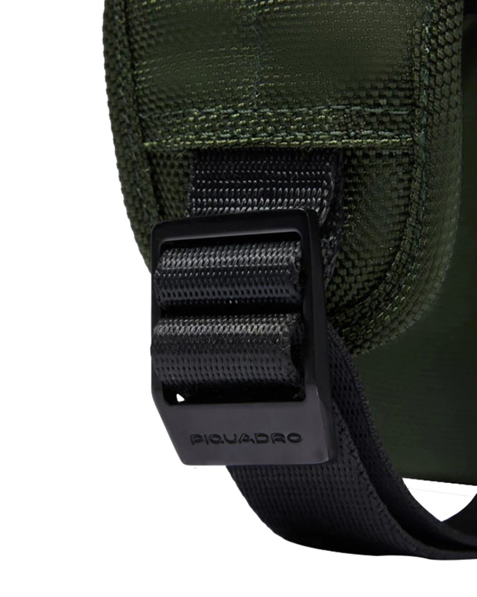  Piquadro - Monospalla in pelle e tessuto riciclato Brief 2