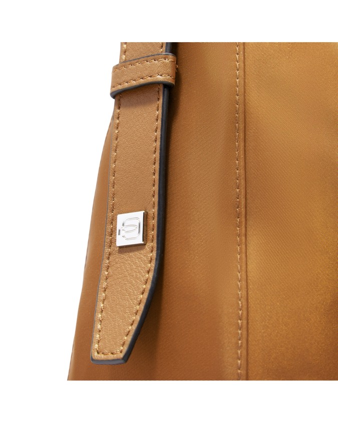  Piquadro - Borsa a tracolla donna in pelle e tessuto riciclato