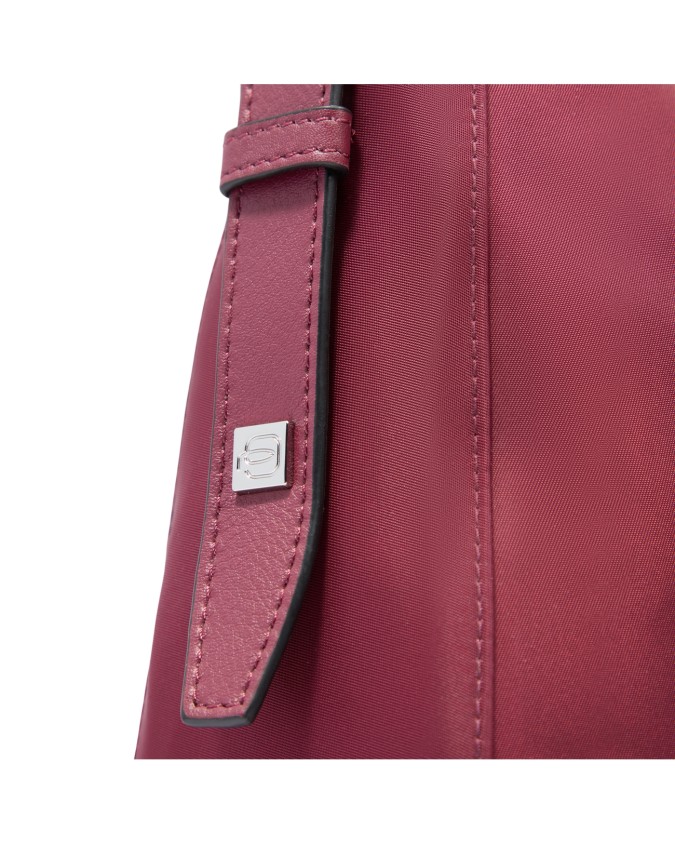 Piquadro - Women's shoulder bag made of leather and recycled