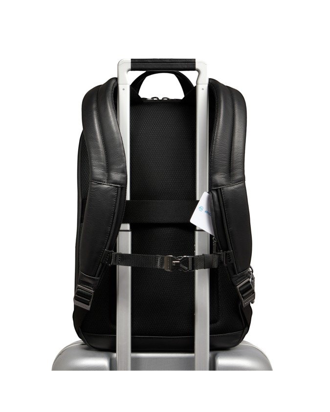 Piquadro - Men's leather backpack...