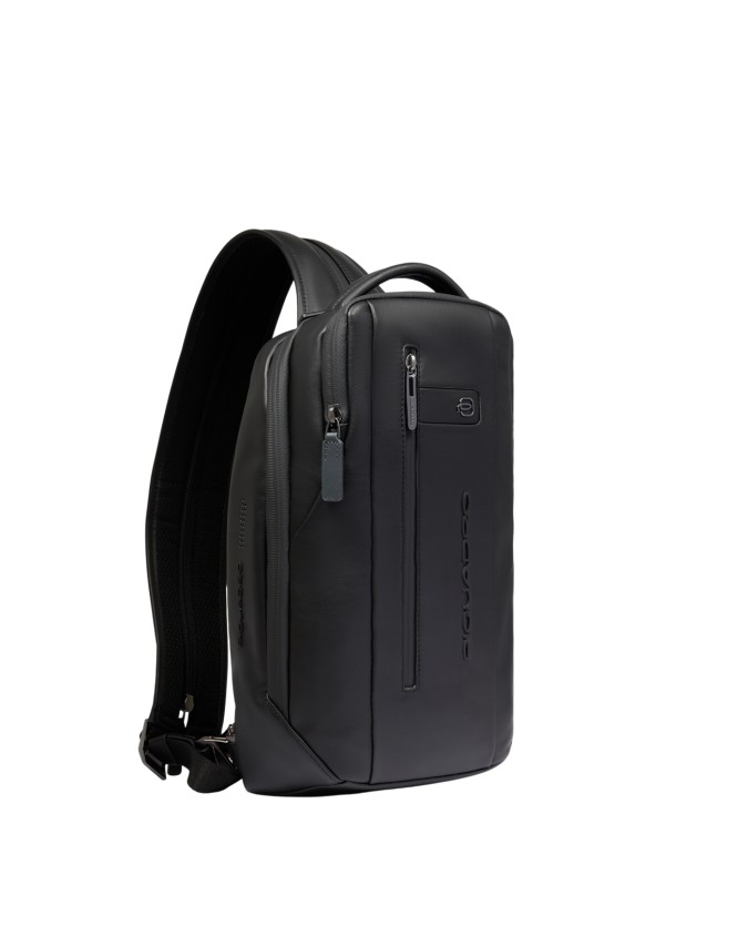Piquadro - Men's single-strap leather...