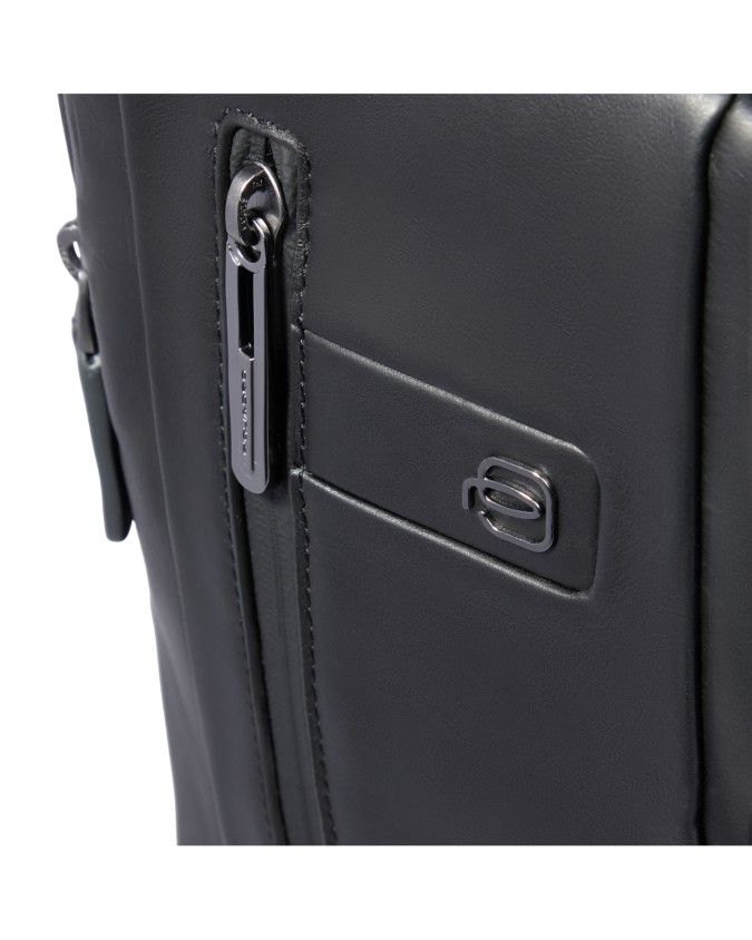 Piquadro - Men's single-strap leather...