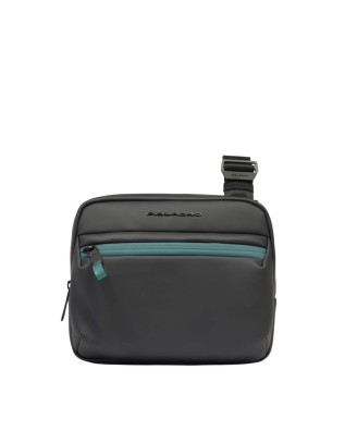 Piquadro - Vertikale Herrentasche aus wasserdichtem Stoff...