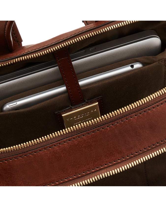 The Bridge - Story men's 15'' laptop...