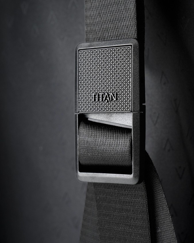  Titan - Trolley Cabina Slim 55 cm in Policarbonato 4 ruote
