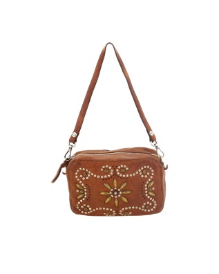 Campomaggi – Borsa a tracolla camera bag in pelle con borchie e traforatura Kate