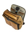 Piquadro – Erweiterbarer Laptop-Rucksack für 17,3-Zoll-Geräte aus veganem Leder und PQ-Earth-Stoff