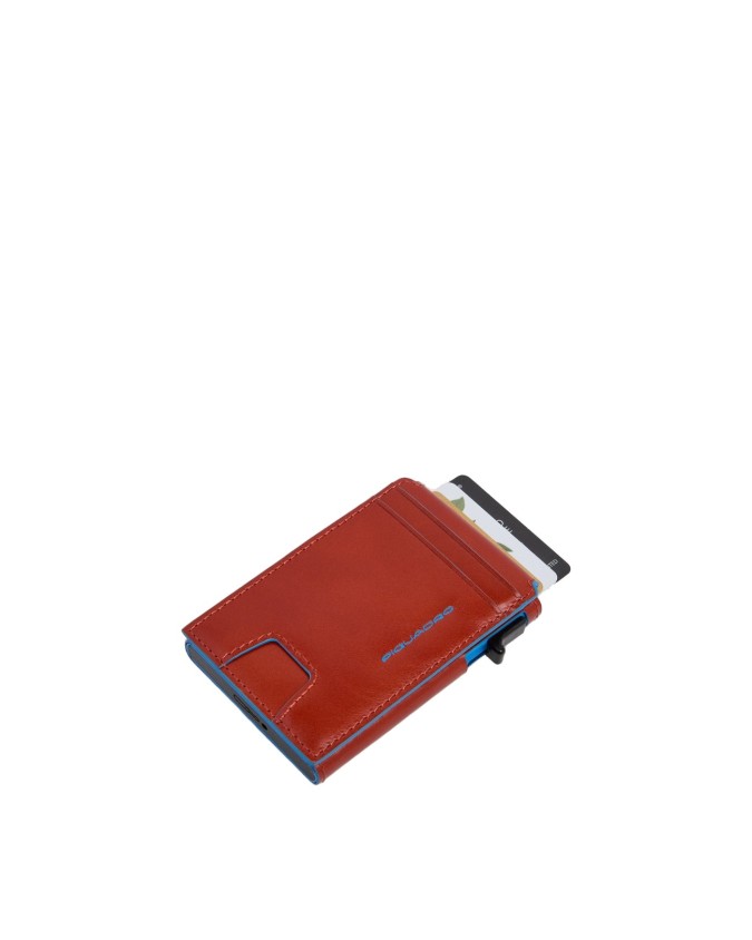 Piquadro - Leather and metal credit...