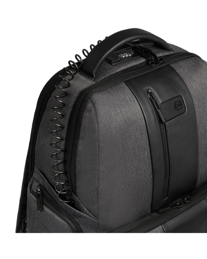 Piquadro - Iconic all-tech leather...