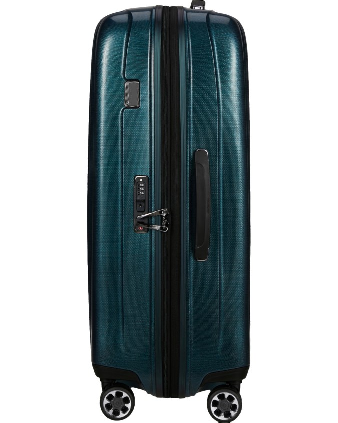 Samsonite - Nexis 76-cm Expandable...