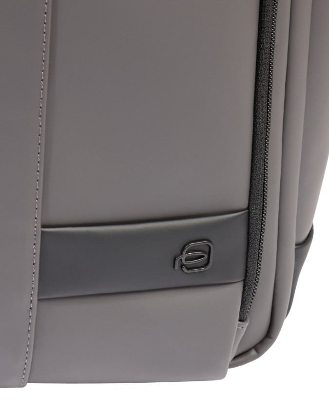  Piquadro - Zaino porta pc 15.6'' porta iPad® in tessuto gommato