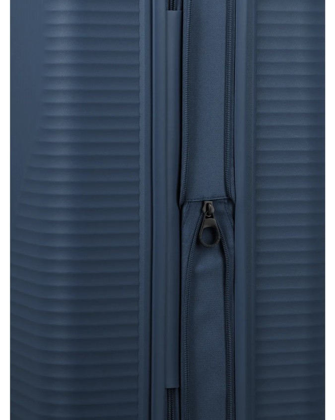 Travelite - Size M Expandable...