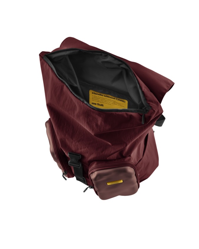 Crash Baggage - Backpack made of recycled polyester with pockets for a 15-inch laptop: Rucksack 2.0