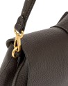 Gianni Chiarini - Horizontale Umhängetasche aus Leder mit Maxi-Narbung und Schulterriemen, Größe M, Modell Helena Round