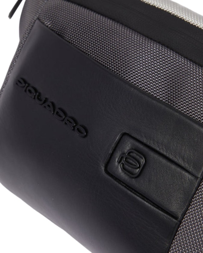 Piquadro - Marsupio uomo in pelle e tessuto riciclato RFID