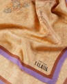 Alviero Martini Prima Classe – Seidenschal mit Geo Classic-Muster und Markenlogo